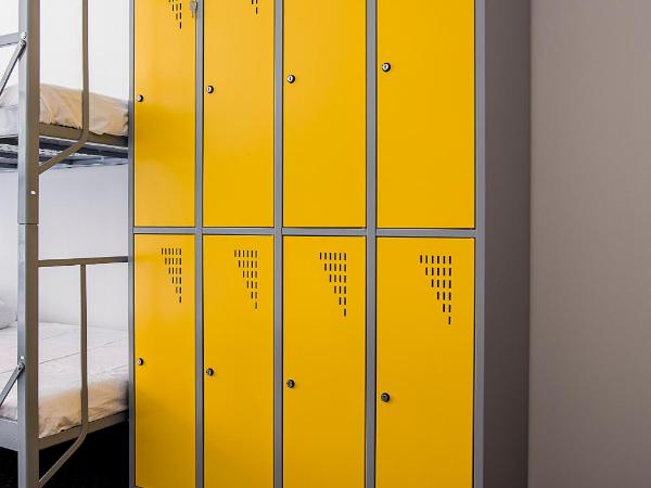 Inbed Hostel : photo 3 de la chambre lit dans dortoir de 8 lits