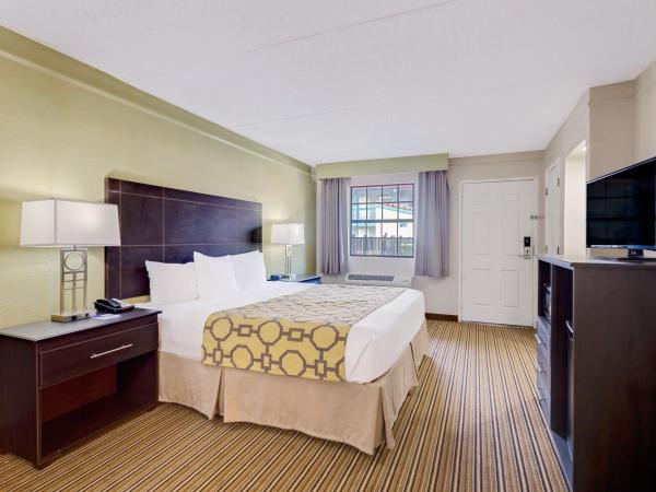Baymont by Wyndham Jacksonville Orange Park : photo 9 de la chambre chambre lit king-size - non-fumeurs