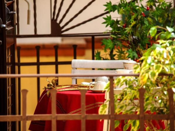 Hotel Villa Il Castagno : photo 3 de la chambre chambre quadruple avec balcon