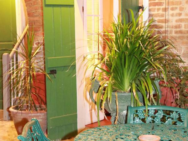 Bon Maison Guest House : photo 1 de la chambre hébergement 1 chambre avec canapé-lit supérieur (1er Étage)