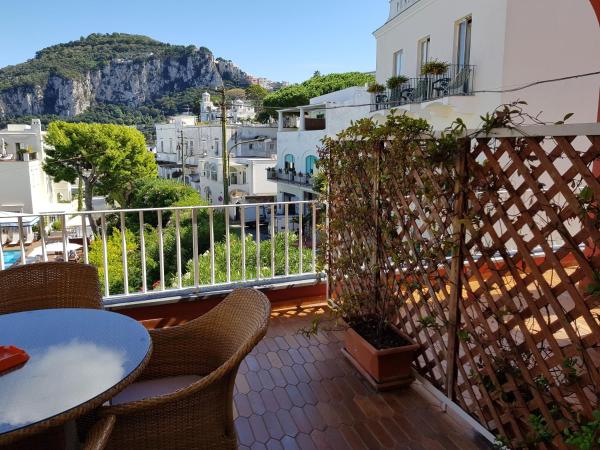 Palatium Mari : photo 3 de la chambre chambre double ou lits jumeaux supérieure avec terrasse