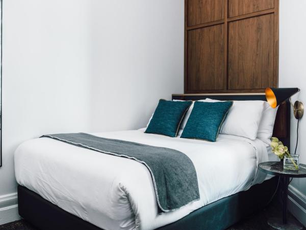 Veriu Central : photo 3 de la chambre hébergement lit queen-size micro