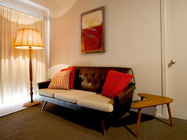 The Lake Motel : photo 3 de la chambre chambre de luxe donnant sur la cour