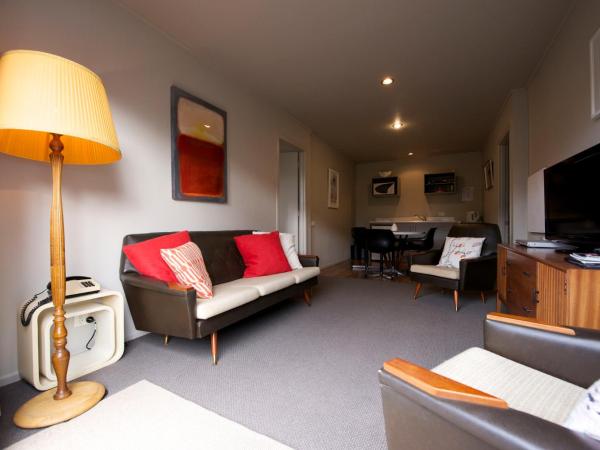 The Lake Motel : photo 5 de la chambre chambre de luxe donnant sur la cour