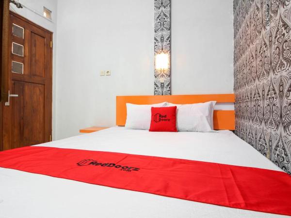 RedDoorz near Hartono Mall : photo 5 de la chambre chambre double reddoorz