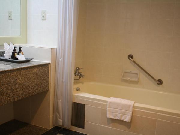 Tongtara Riverview Hotel : photo 7 de la chambre chambre double ou lits jumeaux supérieure - vue sur rivière