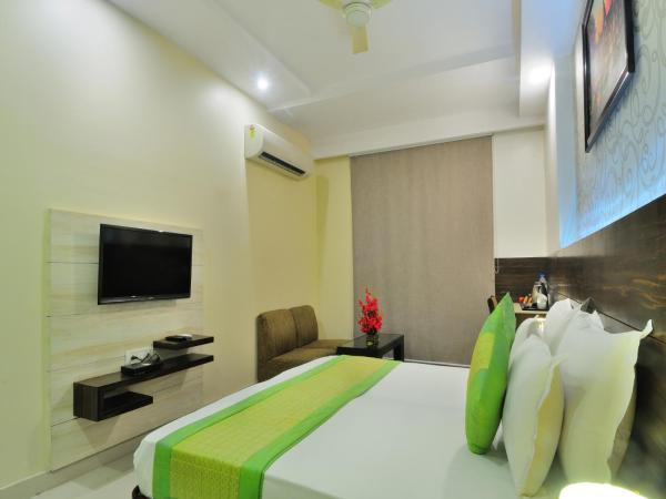 Hotel Sky Rich International - 05 Mins from Karol Bagh Metro Station : photo 4 de la chambre chambre deluxe