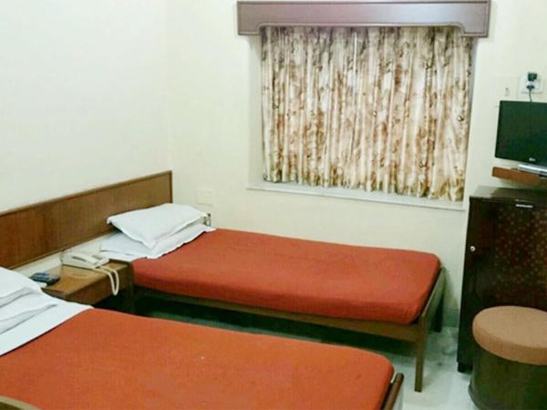 Hotel Mogul Palace - Near Masjid Bunder Mumbai : photo 8 de la chambre chambre double Économique