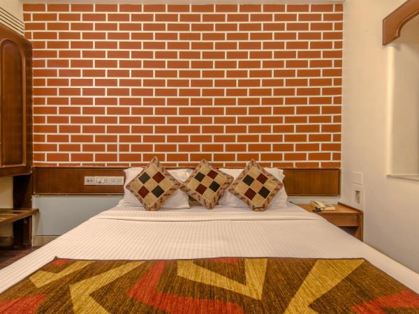 Hotel Mogul Palace - Near Masjid Bunder Mumbai : photo 3 de la chambre chambre double deluxe