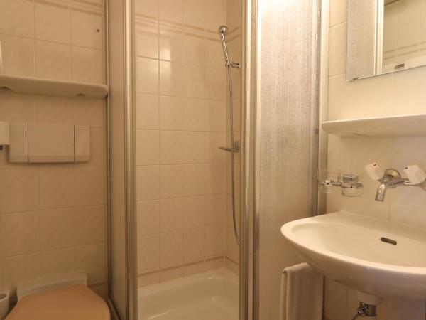 Hotel Concordia : photo 3 de la chambre chambre double avec balcon