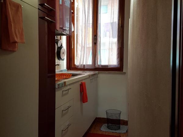 Dora Baltea Monolocale primo piano Mansarda secondo piano : photo 8 de la chambre studio standard