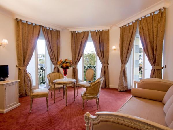 Grand Hôtel Moderne : photo 1 de la chambre suite principale (1 adulte)