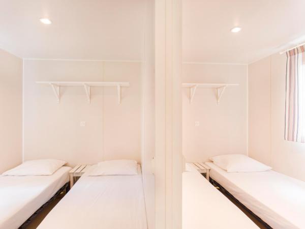 Village Vacances Le Parc Des Chênes (by Popinns) : photo 7 de la chambre mobile home - 8 personnes