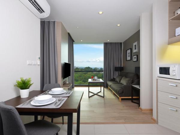 Altera Hotel and Residence by At Mind : photo 10 de la chambre grande suite avec lit double