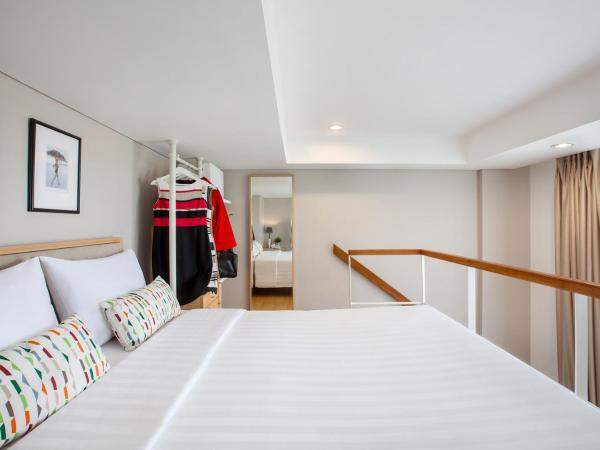 White Tree Residence : photo 6 de la chambre loft premiere