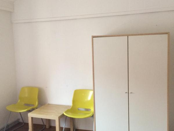 Hostel Fleda : photo 4 de la chambre chambre lits jumeaux avec salle de bains commune