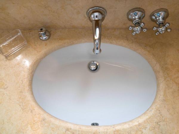 Room 56 : photo 6 de la chambre chambre double deluxe avec balcon