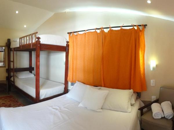 Albergaria Hostel : photo 2 de la chambre chambre double avec salle de bains privative