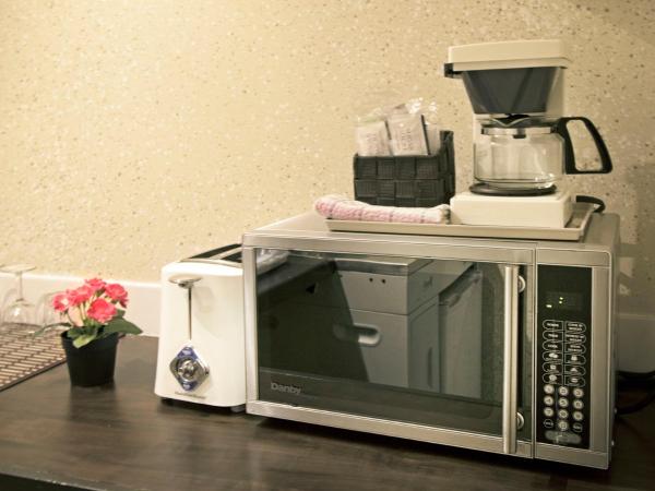 Divya Sutra Suites on Robson Downtown Vancouver : photo 10 de la chambre chambre lit queen-size 