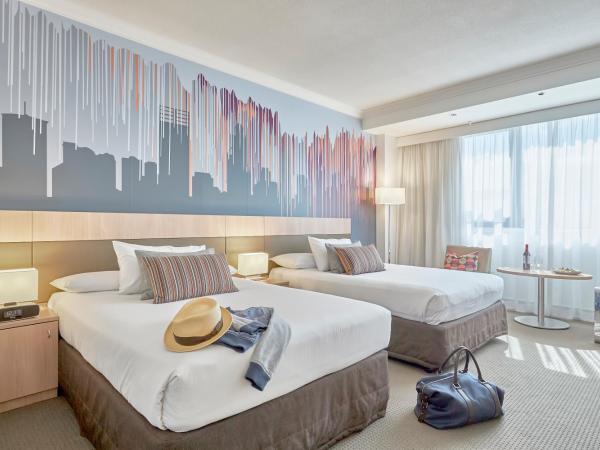 Mercure Perth : photo 1 de la chambre chambre supérieure avec 2 lits doubles