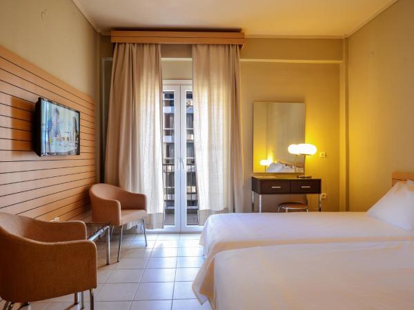 Astoria : photo 1 de la chambre chambre double avec balcon - vue sur ville