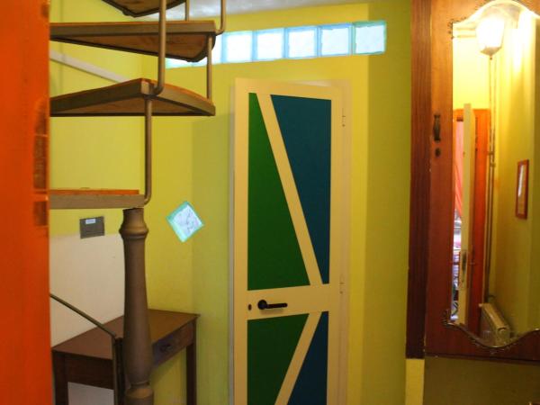 Naples Pizza Hostel : photo 5 de la chambre chambre double avec salle de bains privative