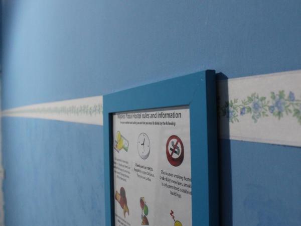 Naples Pizza Hostel : photo 3 de la chambre chambre triple basique avec salle de bains commune