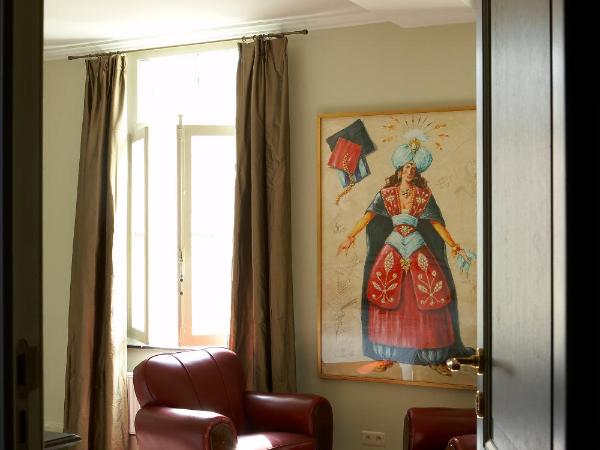 Le Vaudeville : photo 3 de la chambre chambre double - vue sur galerie 