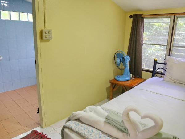 TP Hut Bungalows : photo 9 de la chambre bungalow avec terrasse
