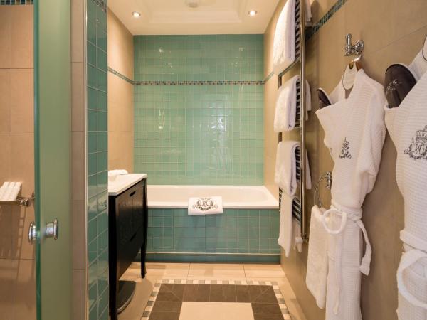 Majestic Hotel Spa - Champs Elysées : photo 8 de la chambre grande chambre deluxe