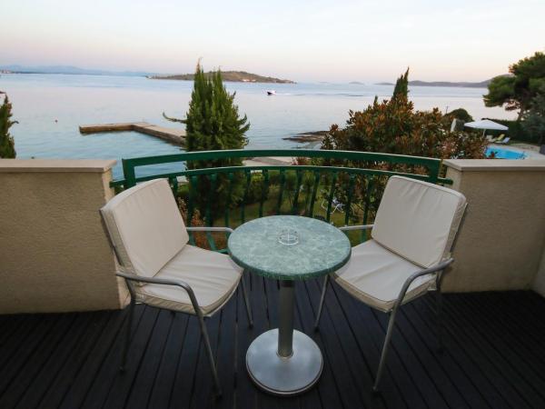 Hotel Villa Radin : photo 5 de la chambre chambre double supérieure avec balcon - vue sur mer