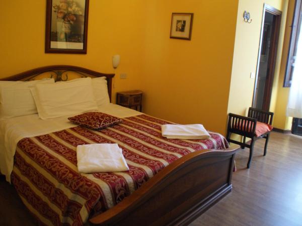 Hotel Europa : photo 7 de la chambre chambre double