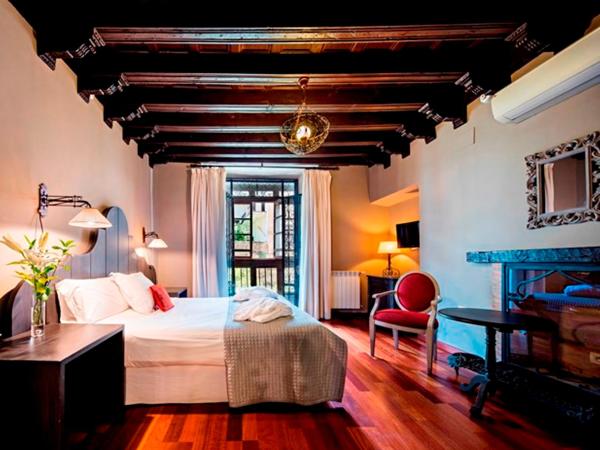 Palacio de Mariana Pineda : photo 1 de la chambre chambre double de luxe - vue sur alhambra