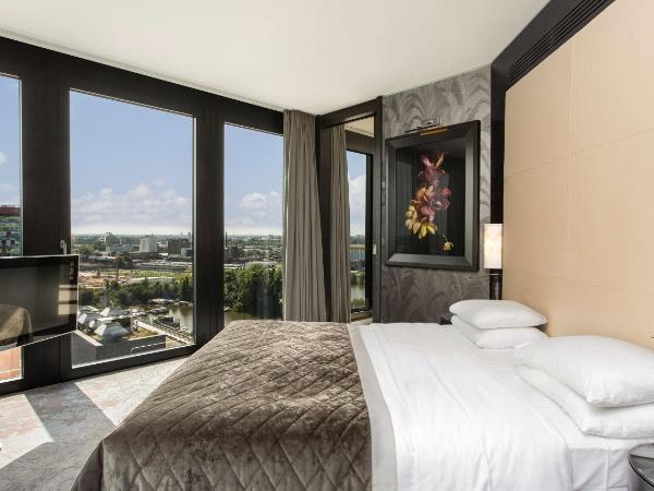 Hyatt Regency Dusseldorf : photo 6 de la chambre suite lit king-size