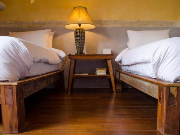 Ren I Tang Heritage Inn : photo 3 de la chambre chambre familiale