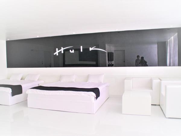 Hotel Hulk : photo 1 de la chambre chambre 2 lits king-size