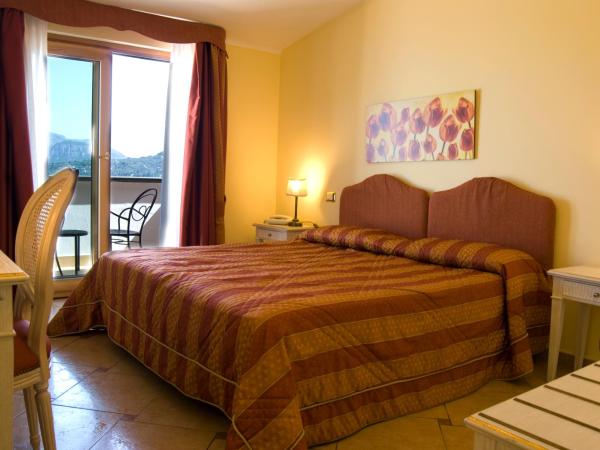 Hotel La Vue d'Or : photo 2 de la chambre chambre double avec balcon - vue sur mer