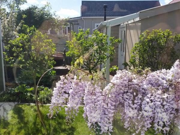 Designer Cottage : photo 4 de la chambre chambre double avec salle de bains commune