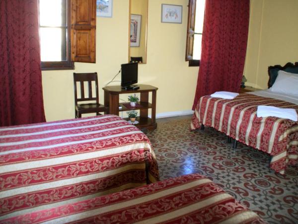 Hotel Europa : photo 7 de la chambre chambre triple