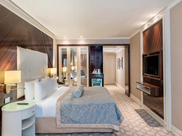 Elite World Istanbul Florya : photo 2 de la chambre chambre d'angle avec lit queen-size