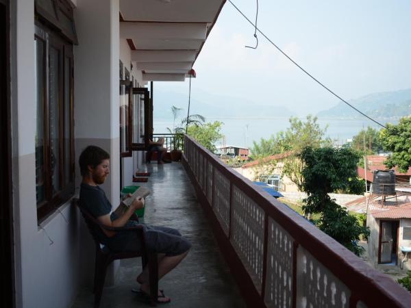 Pokhara Youth Hostel : photo 2 de la chambre chambre double Économique