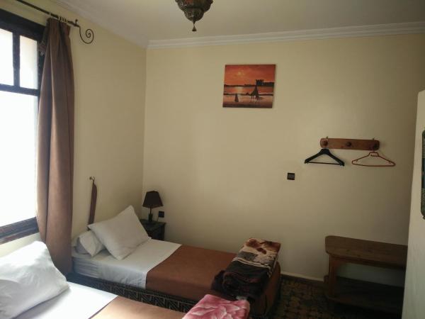 Hotel Coeur de Mogador : photo 5 de la chambre chambre triple avec salle de bains privative