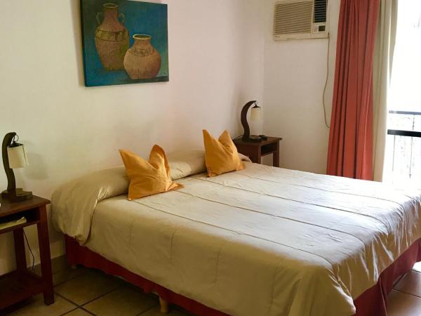 Altoparque Hotel Salta : photo 3 de la chambre chambre double ou lits jumeaux