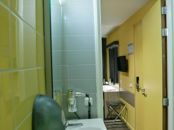 City Hotel Amsterdam : photo 3 de la chambre chambre simple exécutive