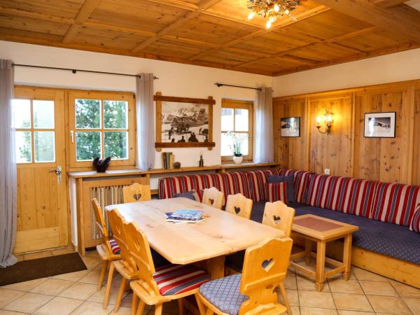 Hôtel 3 étoiles -Restaurant Le Pilatus Courchevel : photo 1 de la chambre grand appartement 2 chambres