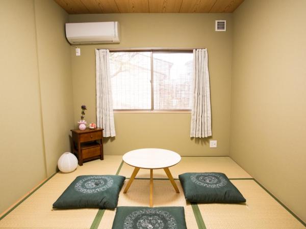 Guesthouse Kyoto Arashiyama : photo 8 de la chambre chambre lits jumeaux