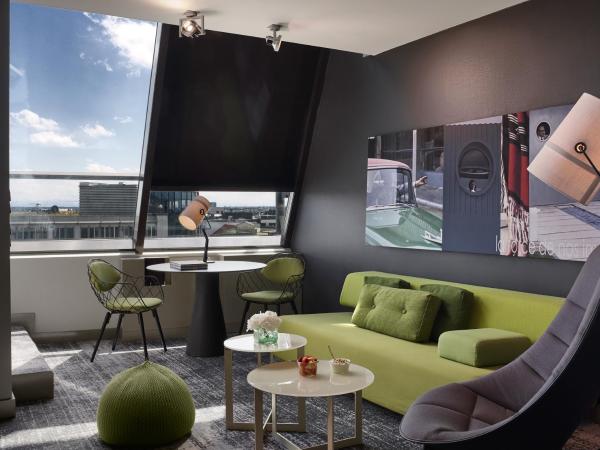 Sofitel Munich Bayerpost : photo 4 de la chambre suite junior en duplex avec vue