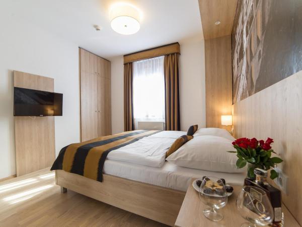 Garni hotel Castle Bridge : photo 3 de la chambre chambre double ou lits jumeaux standard