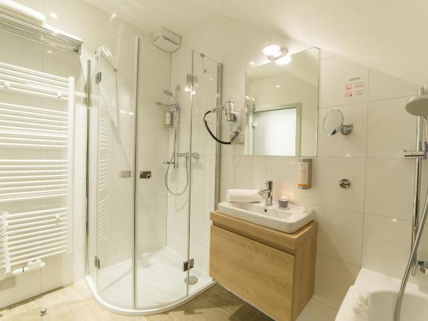 Garni hotel Castle Bridge : photo 5 de la chambre chambre deluxe double ou lits jumeaux