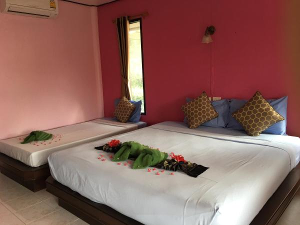 Lanta Garden Home : photo 7 de la chambre chambre deluxe double ou lits jumeaux